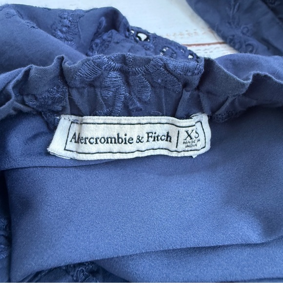 Abercrombie & Fitch Off-Shoulder Embroidered Mini Dress | Size XS‎ | Boho Vibes - Picture 6 of 9